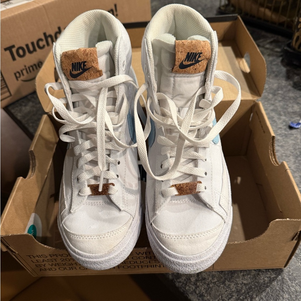 Nike Blazer Mid '77 White and Obsidian new